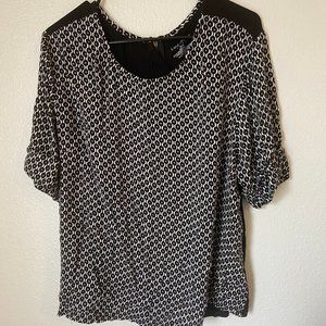 White and Black Patterned Short Sleeve Top